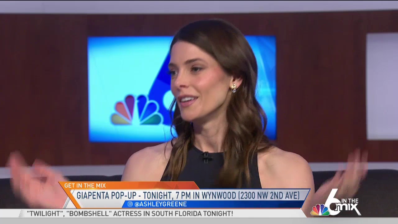Ashley-Greene-dot-nl-2020NBC6InTheMix0340.jpg Ashley-Greene-dot-nl-2020NBC6InTheMix0340.jpg