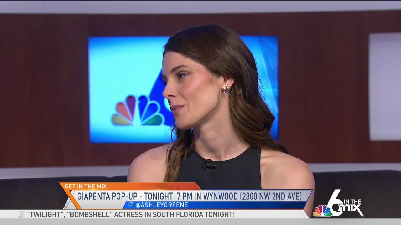 Ashley-Greene-dot-nl-2020NBC6InTheMix0344.jpg Ashley-Greene-dot-nl-2020NBC6InTheMix0344.jpg