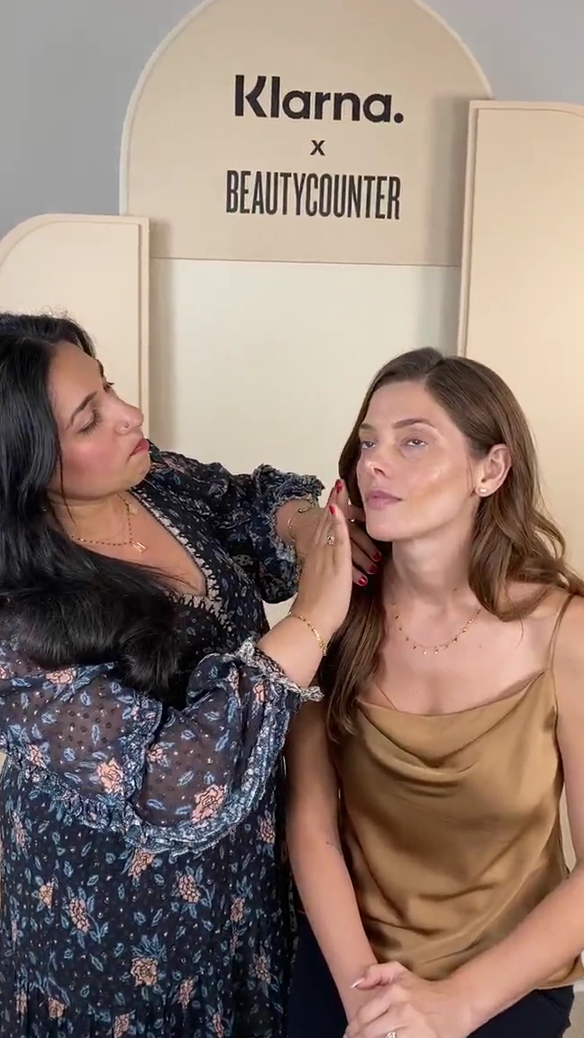 Ashley-Greene-dot-nl_2021BeautyCounterXKlarna-interview0050.jpg