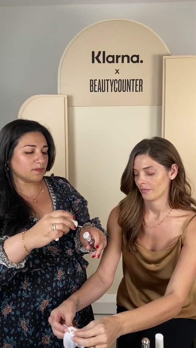 Ashley-Greene-dot-nl_2021BeautyCounterXKlarna-interview0217.jpg