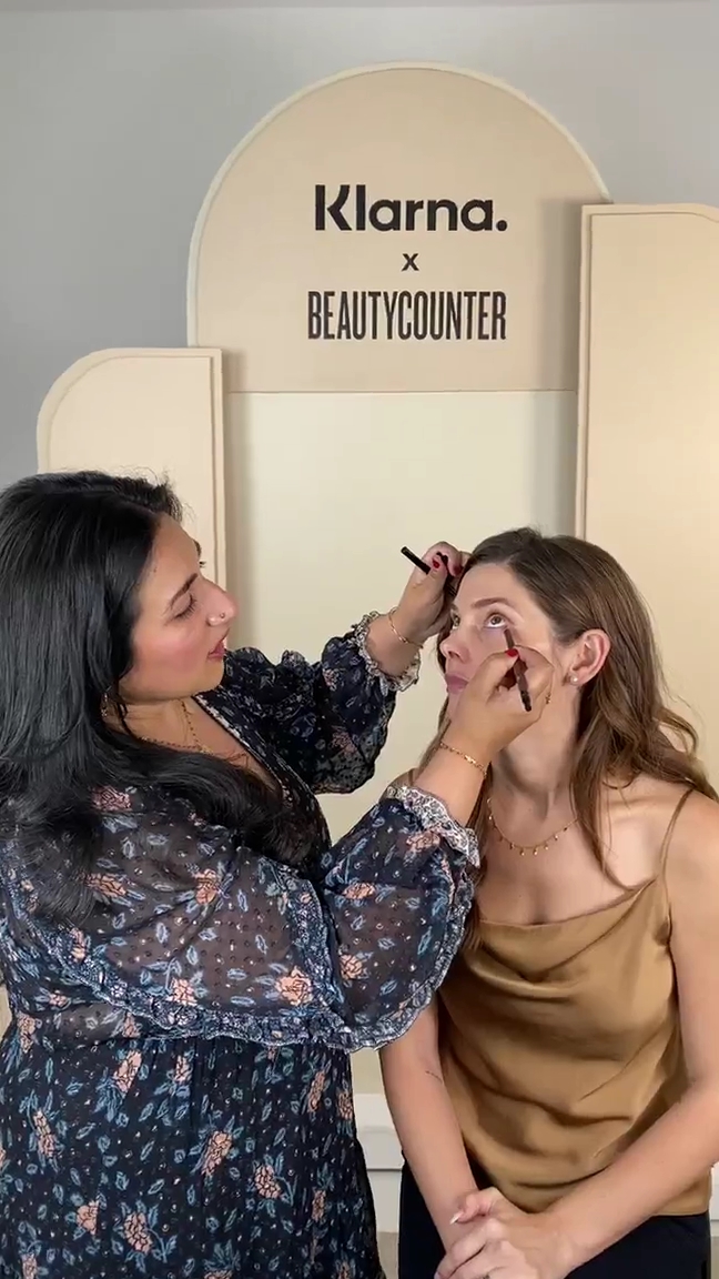 Ashley-Greene-dot-nl_2021BeautyCounterXKlarna-interview0301.jpg