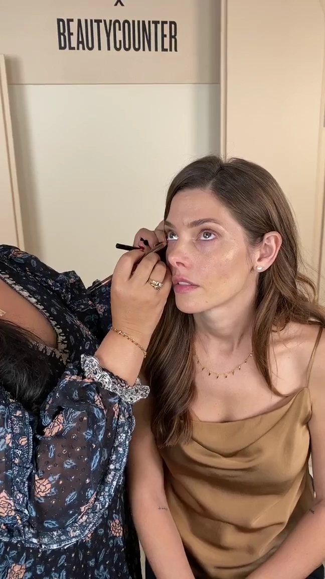 Ashley-Greene-dot-nl_2021BeautyCounterXKlarna-interview0313.jpg