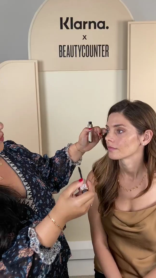 Ashley-Greene-dot-nl_2021BeautyCounterXKlarna-interview0404.jpg