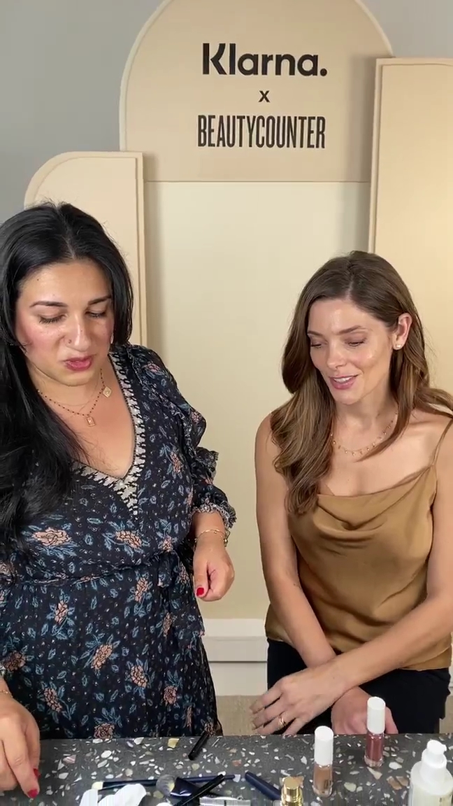 Ashley-Greene-dot-nl_2021BeautyCounterXKlarna-interview0419.jpg