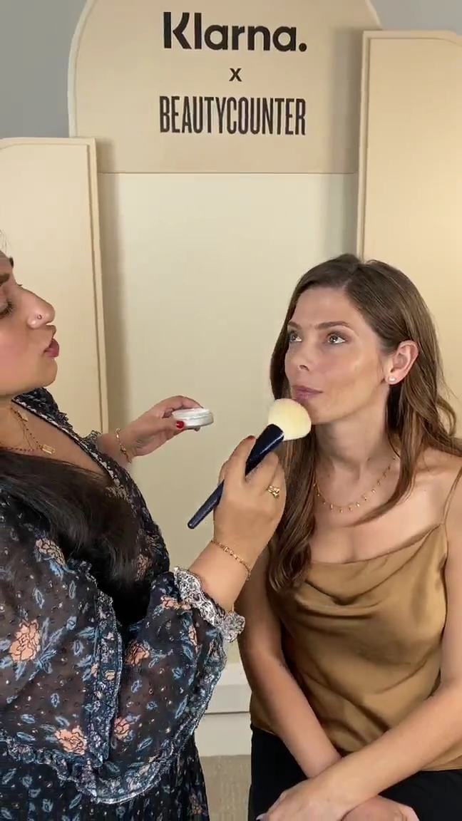 Ashley-Greene-dot-nl_2021BeautyCounterXKlarna-interview0427.jpg