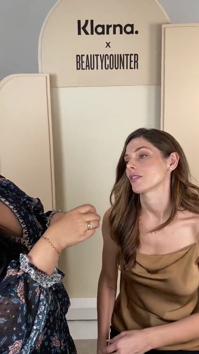 Ashley-Greene-dot-nl_2021BeautyCounterXKlarna-interview0479.jpg