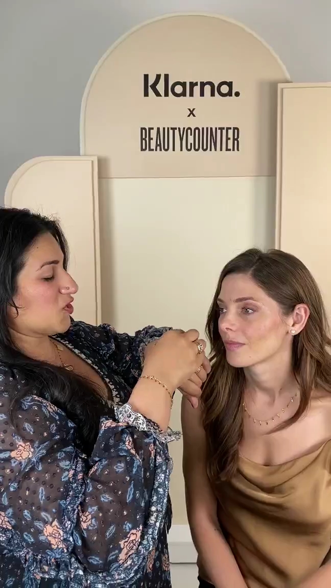 Ashley-Greene-dot-nl_2021BeautyCounterXKlarna-interview0500.jpg