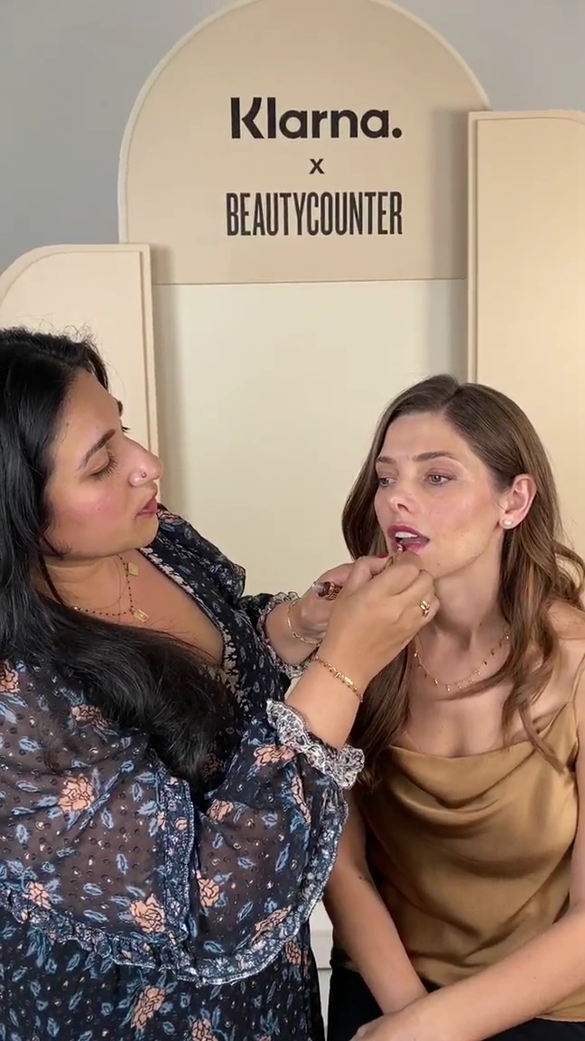 Ashley-Greene-dot-nl_2021BeautyCounterXKlarna-interview0548.jpg