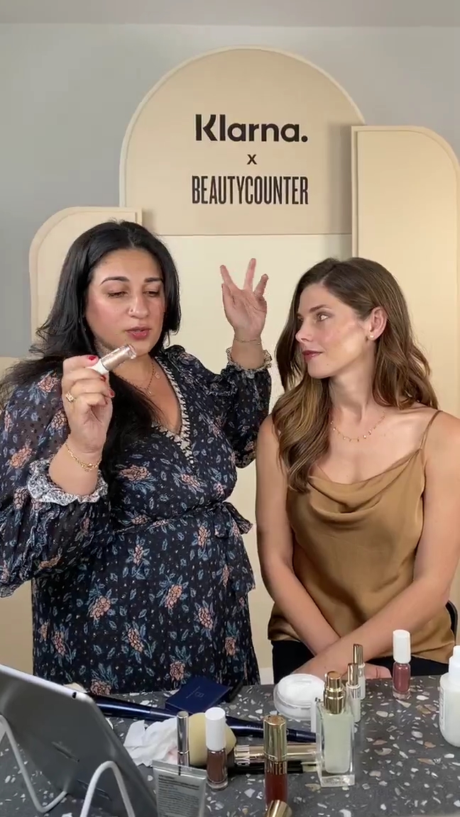Ashley-Greene-dot-nl_2021BeautyCounterXKlarna-interview0611.jpg