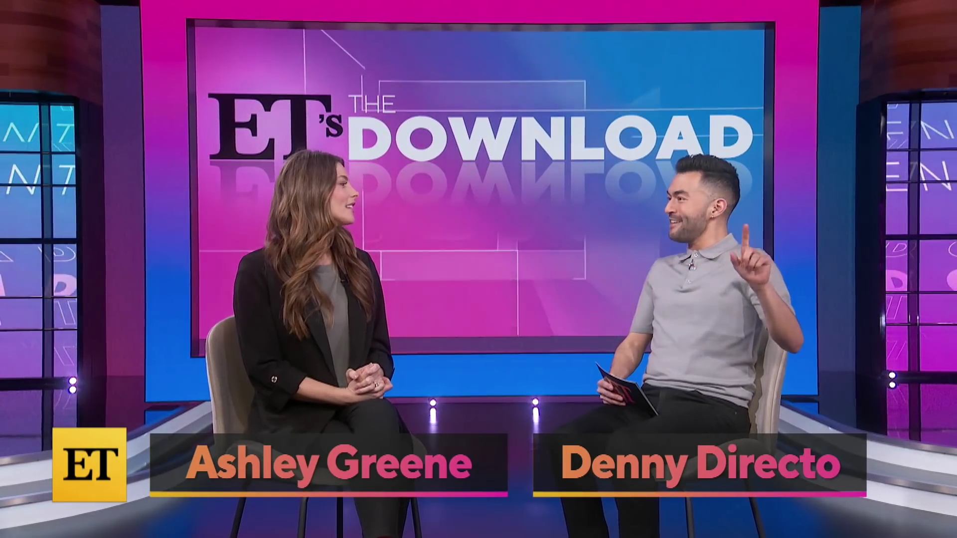 Ashley-Greene-dot-nl_2022EntertainmentTonight0001.jpg