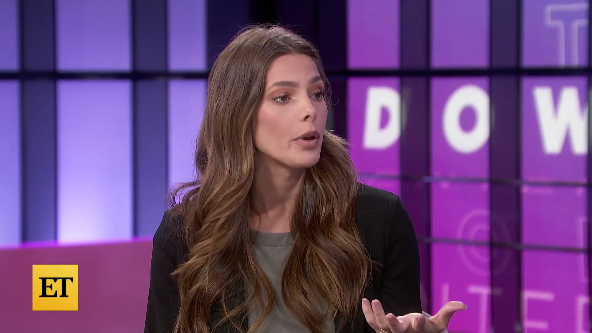 Ashley-Greene-dot-nl_2022EntertainmentTonight0176.jpg Ashley-Greene-dot-nl_2022EntertainmentTonight0176.jpg