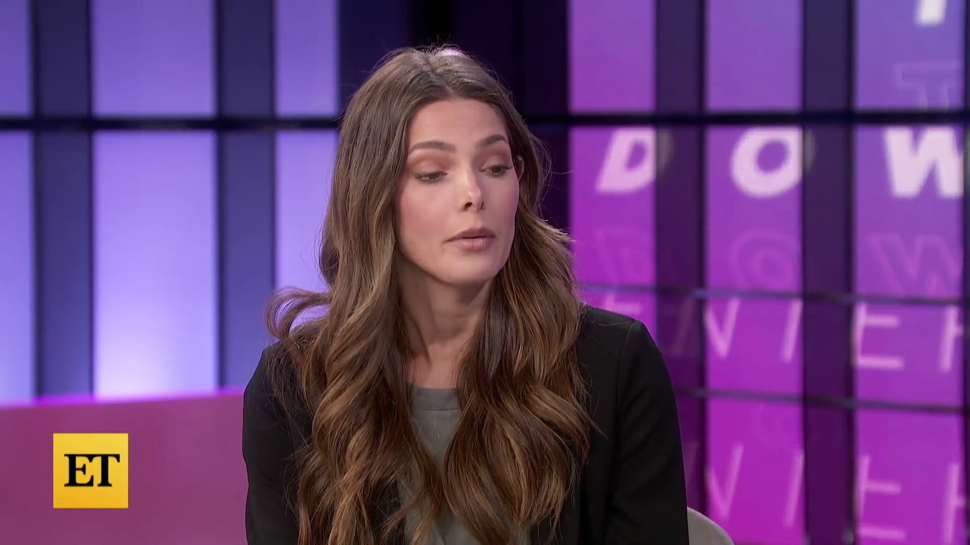 Ashley-Greene-dot-nl_2022EntertainmentTonight0281.jpg
