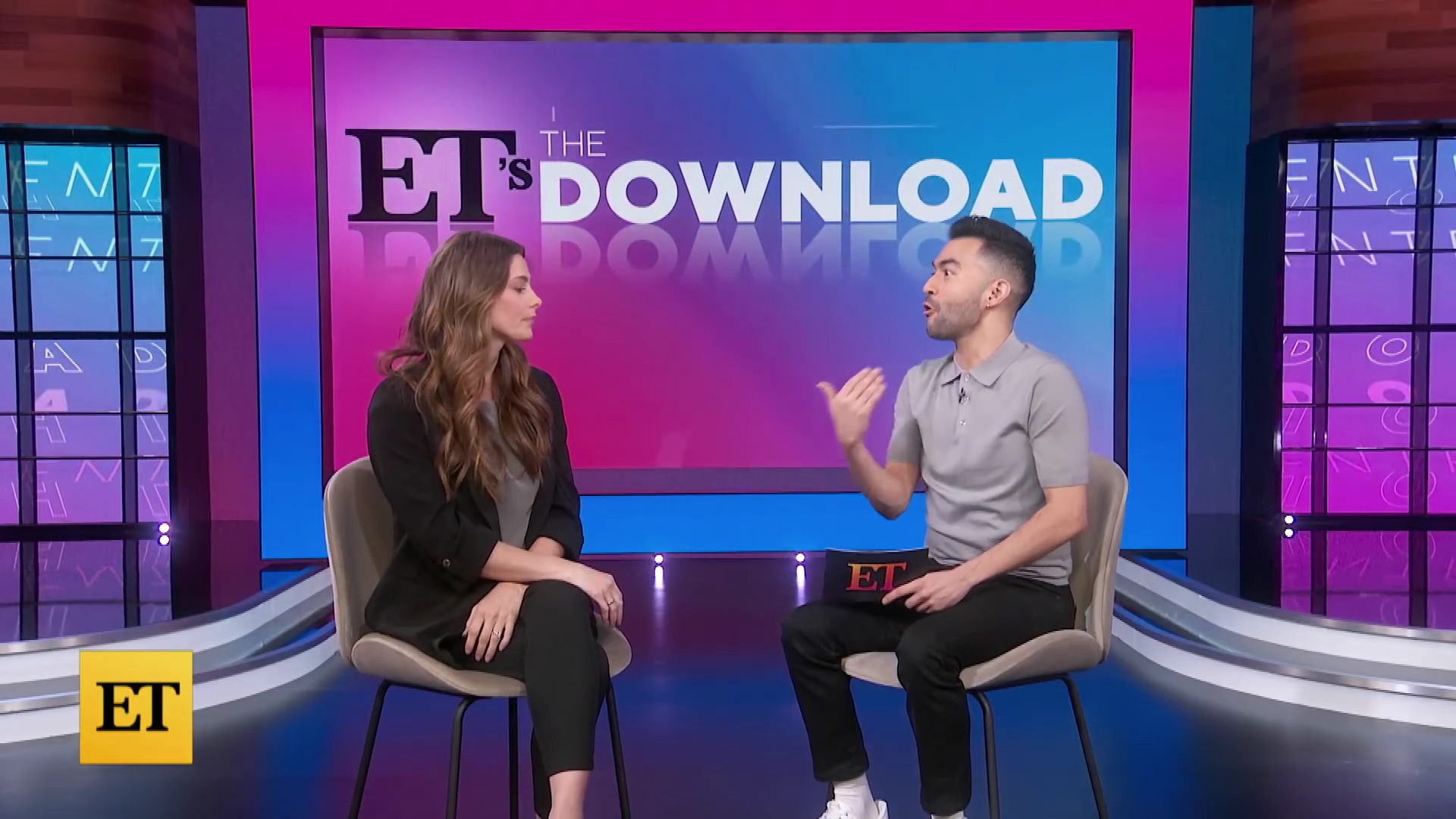 Ashley-Greene-dot-nl_2022EntertainmentTonight0344.jpg
