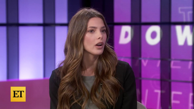 Ashley-Greene-dot-nl_2022EntertainmentTonight0088.jpg