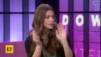 Ashley-Greene-dot-nl_2022EntertainmentTonight0302.jpg