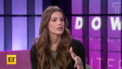 Ashley-Greene-dot-nl_2022EntertainmentTonight0332.jpg