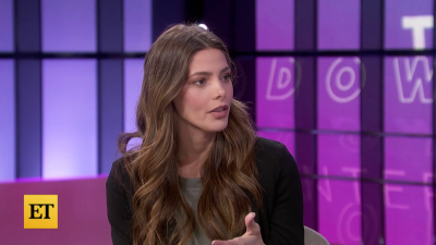 Ashley-Greene-dot-nl_2022EntertainmentTonight0336.jpg