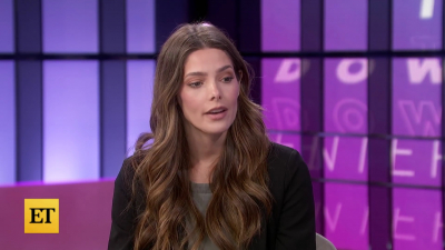 Ashley-Greene-dot-nl_2022EntertainmentTonight0363.jpg