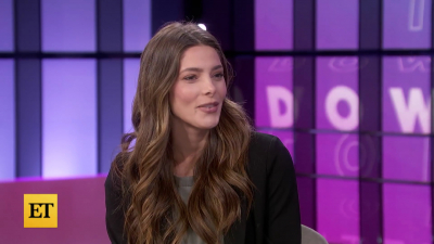 Ashley-Greene-dot-nl_2022EntertainmentTonight0387.jpg