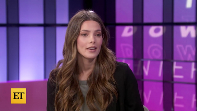 Ashley-Greene-dot-nl_2022EntertainmentTonight0436.jpg