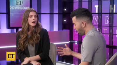 Ashley-Greene-dot-nl_2022EntertainmentTonight0469.jpg