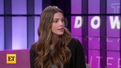 Ashley-Greene-dot-nl_2022EntertainmentTonight0481.jpg