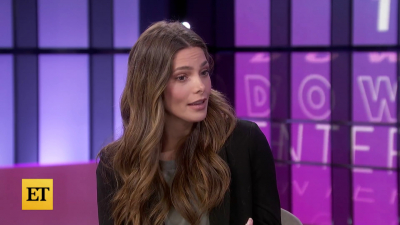 Ashley-Greene-dot-nl_2022EntertainmentTonight0483.jpg