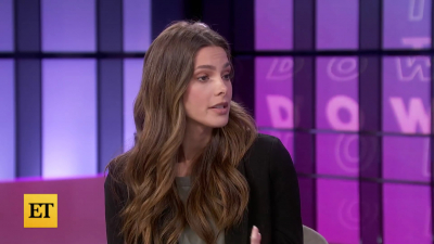 Ashley-Greene-dot-nl_2022EntertainmentTonight0486.jpg