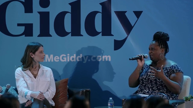 Ashley-Greene-dot-nl_2022GetMeGiddy-BarePanel0010.jpg