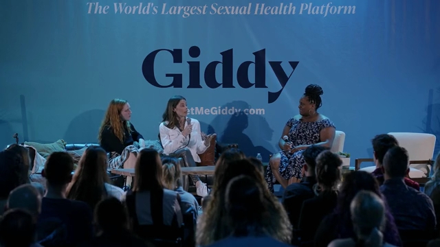 Ashley-Greene-dot-nl_2022GetMeGiddy-BarePanel0070.jpg