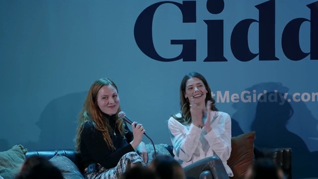 Ashley-Greene-dot-nl_2022GetMeGiddy-BarePanel0125.jpg