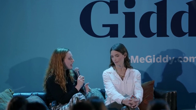 Ashley-Greene-dot-nl_2022GetMeGiddy-BarePanel0218.jpg