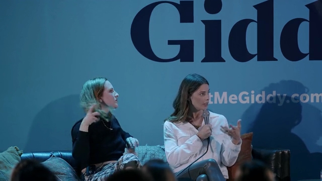 Ashley-Greene-dot-nl_2022GetMeGiddy-BarePanel0294.jpg