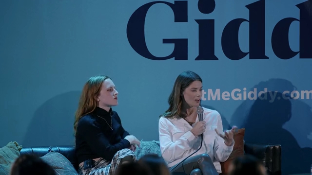 Ashley-Greene-dot-nl_2022GetMeGiddy-BarePanel0295.jpg