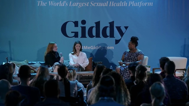 Ashley-Greene-dot-nl_2022GetMeGiddy-BarePanel0340.jpg