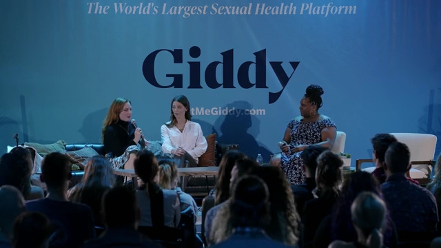 Ashley-Greene-dot-nl_2022GetMeGiddy-BarePanel0342.jpg