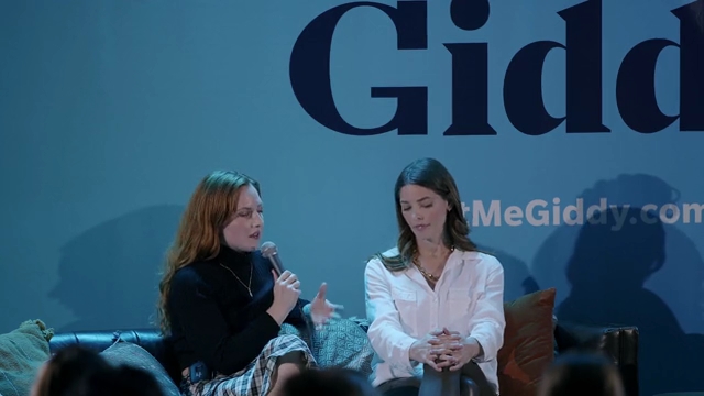 Ashley-Greene-dot-nl_2022GetMeGiddy-BarePanel0407.jpg
