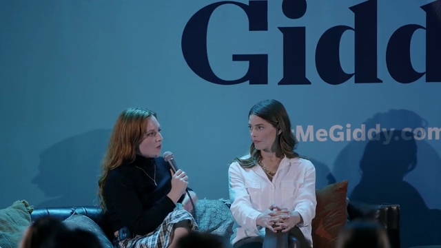 Ashley-Greene-dot-nl_2022GetMeGiddy-BarePanel0409.jpg