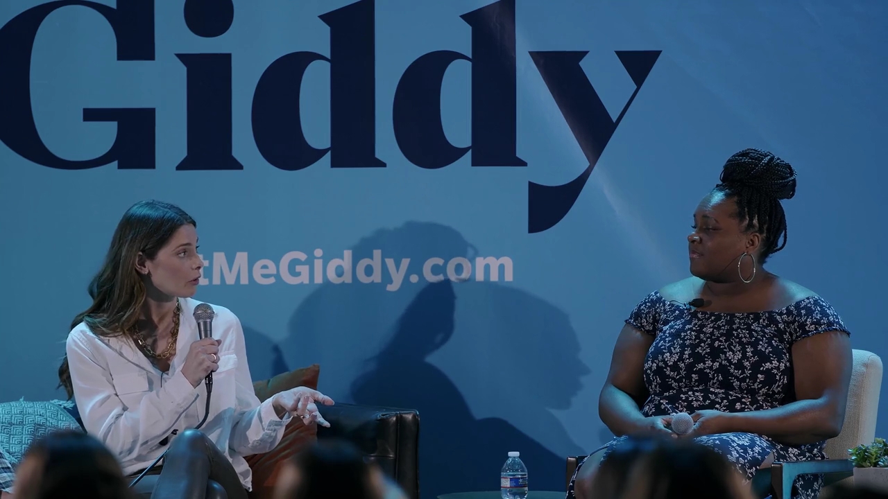Ashley-Greene-dot-nl_2022GetMeGiddy-BarePanel0554.jpg