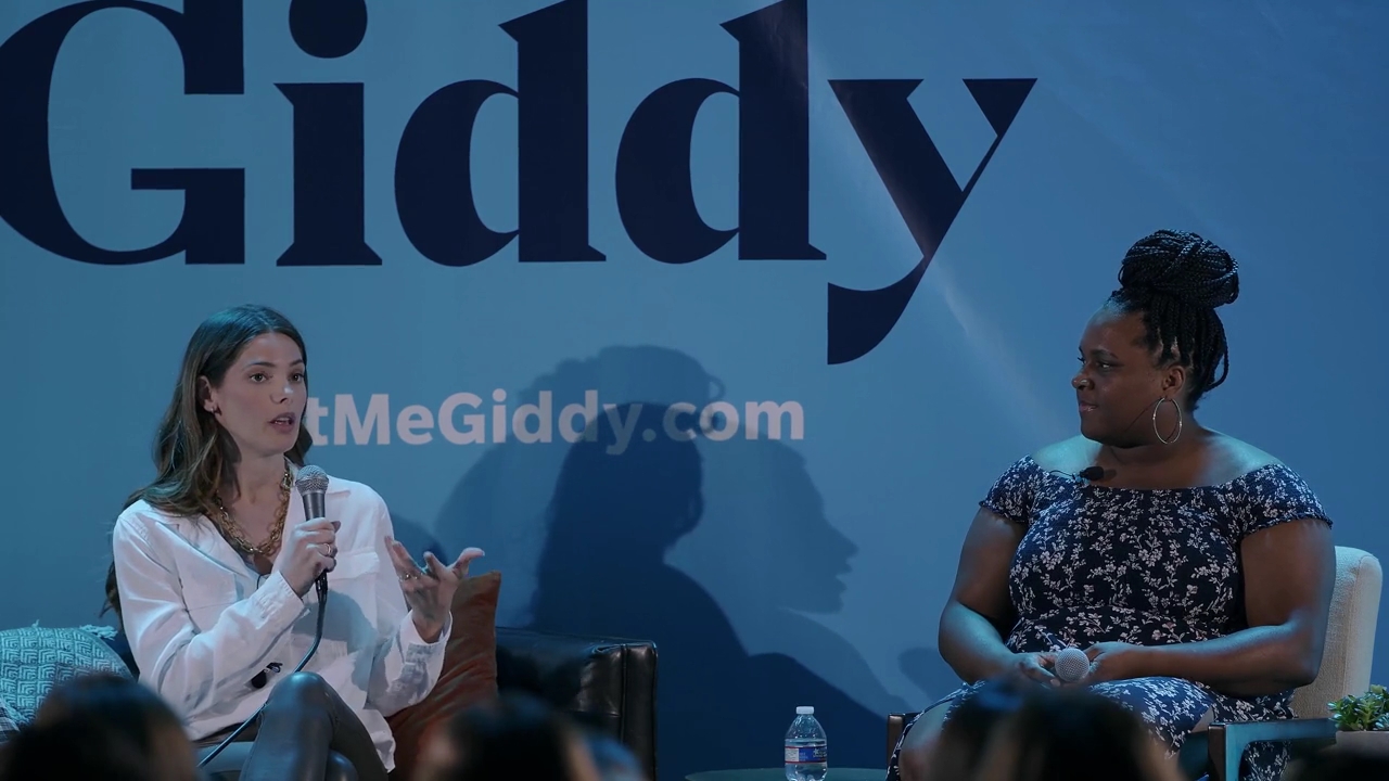 Ashley-Greene-dot-nl_2022GetMeGiddy-BarePanel0567.jpg