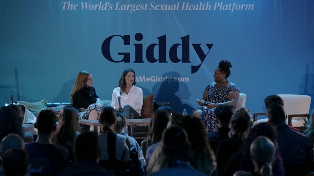 Ashley-Greene-dot-nl_2022GetMeGiddy-BarePanel0856.jpg