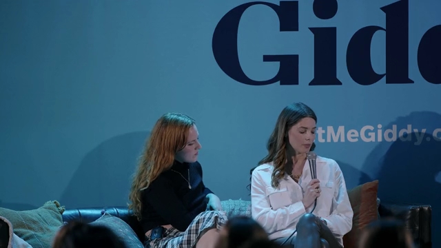 Ashley-Greene-dot-nl_2022GetMeGiddy-BarePanel0883.jpg