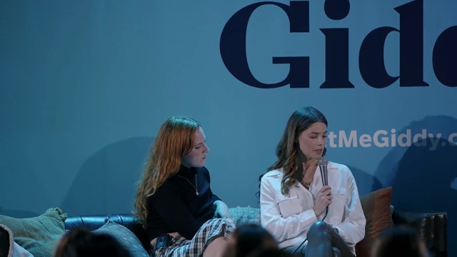 Ashley-Greene-dot-nl_2022GetMeGiddy-BarePanel0884.jpg
