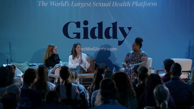 Ashley-Greene-dot-nl_2022GetMeGiddy-BarePanel0906.jpg