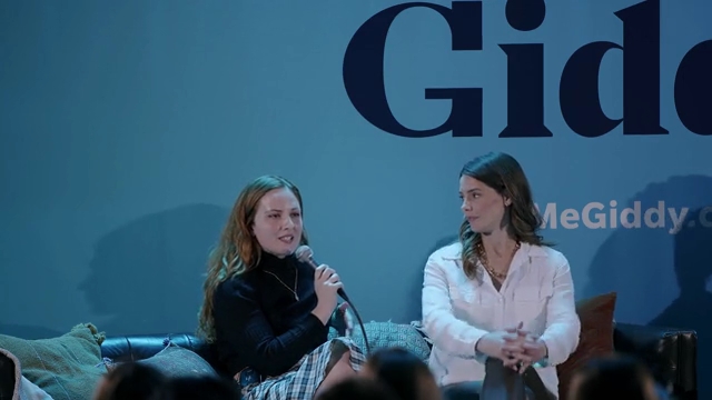 Ashley-Greene-dot-nl_2022GetMeGiddy-BarePanel0948.jpg