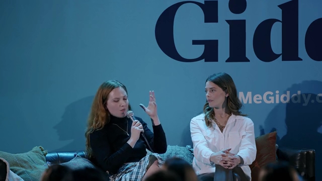 Ashley-Greene-dot-nl_2022GetMeGiddy-BarePanel0959.jpg