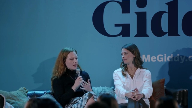 Ashley-Greene-dot-nl_2022GetMeGiddy-BarePanel0969.jpg