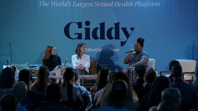 Ashley-Greene-dot-nl_2022GetMeGiddy-BarePanel0973.jpg
