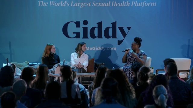 Ashley-Greene-dot-nl_2022GetMeGiddy-BarePanel0977.jpg