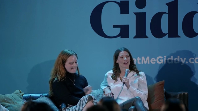 Ashley-Greene-dot-nl_2022GetMeGiddy-BarePanel1010.jpg